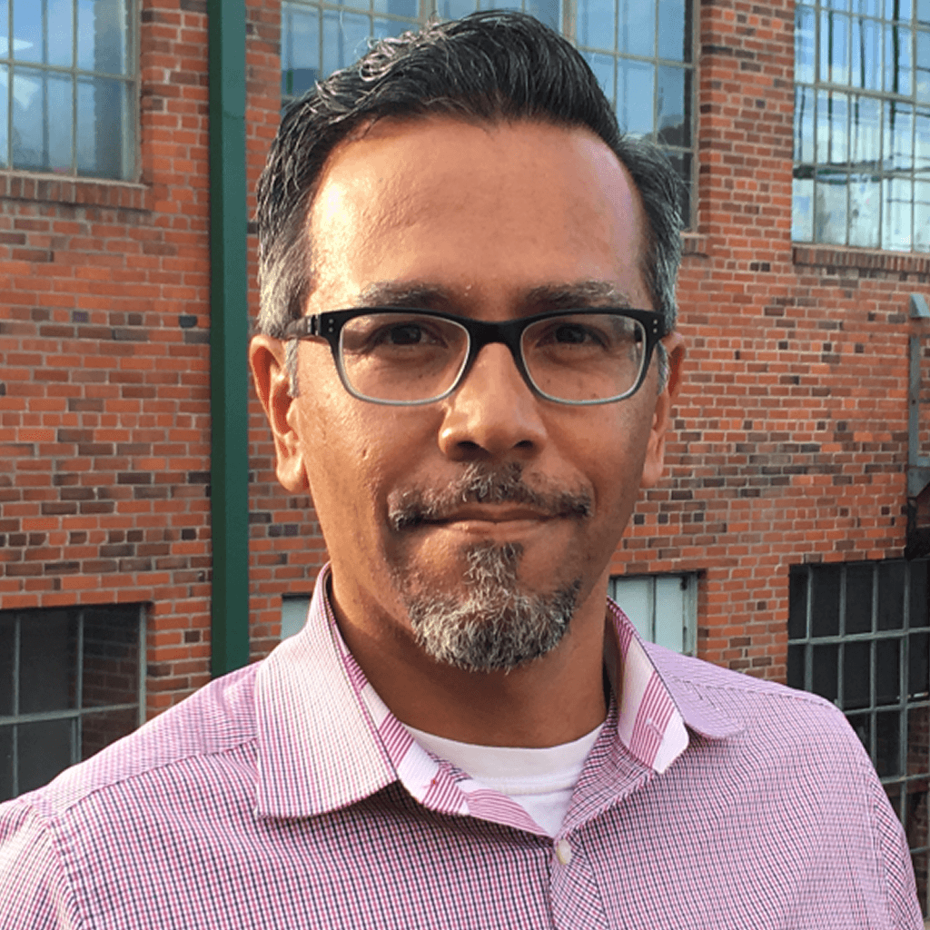 Phil Maravilla - Investigative Journalist & Editor