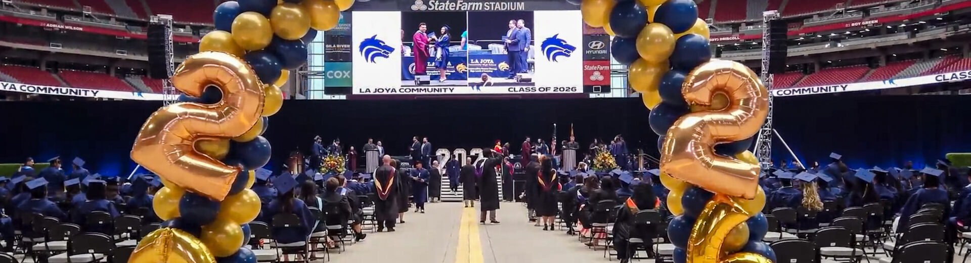 Photo of the a balloon-arch at the La Joya High School 2026 graduation